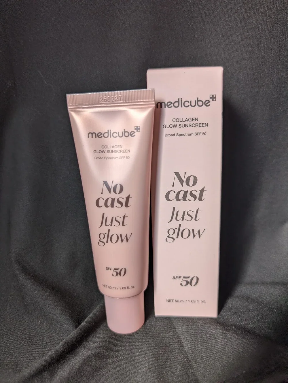 No Cast Just Glow Collagen Sunscreen | Lightweight SPF 50